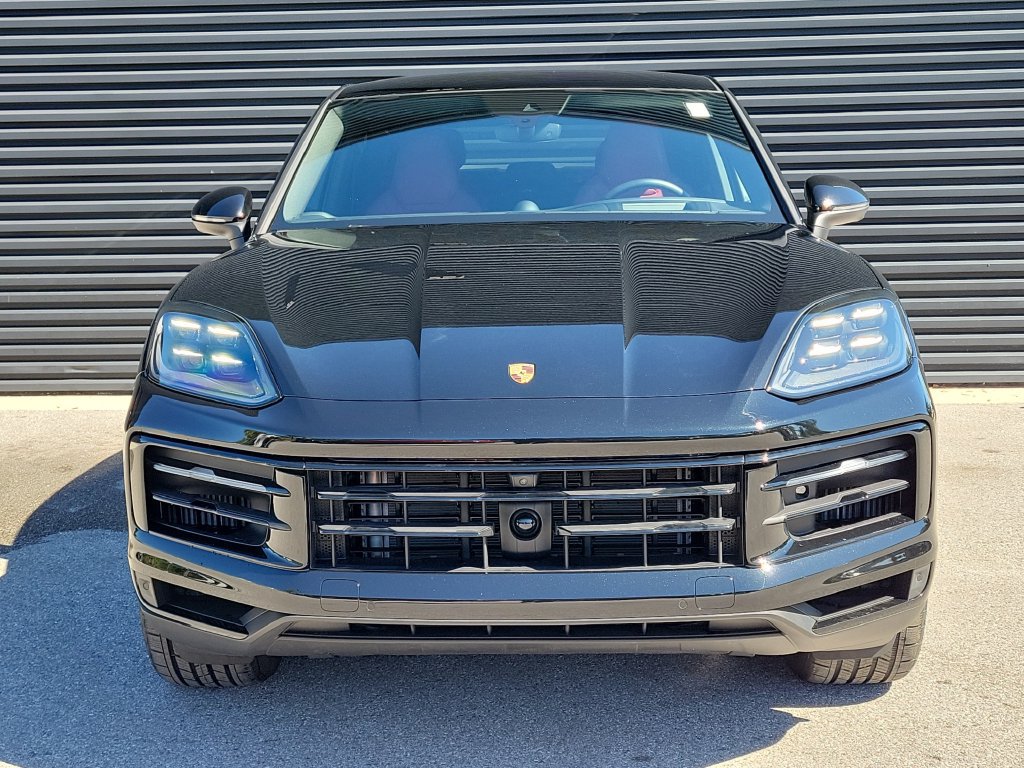 Certified 2026 Porsche Cayenne Coupe AWD/4WD image 10