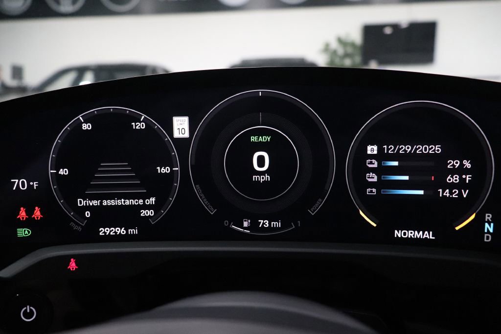 Used 2020 Porsche Taycan 4S image 14