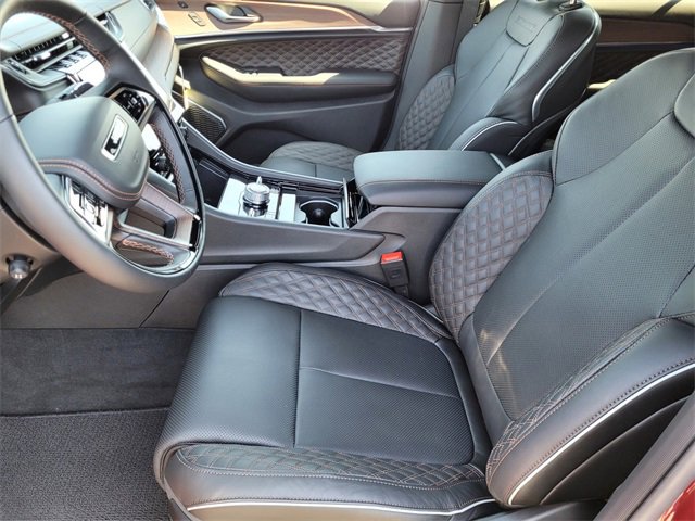 New 2025 Jeep Grand Cherokee L Summit w/ Obsidian Package image 12