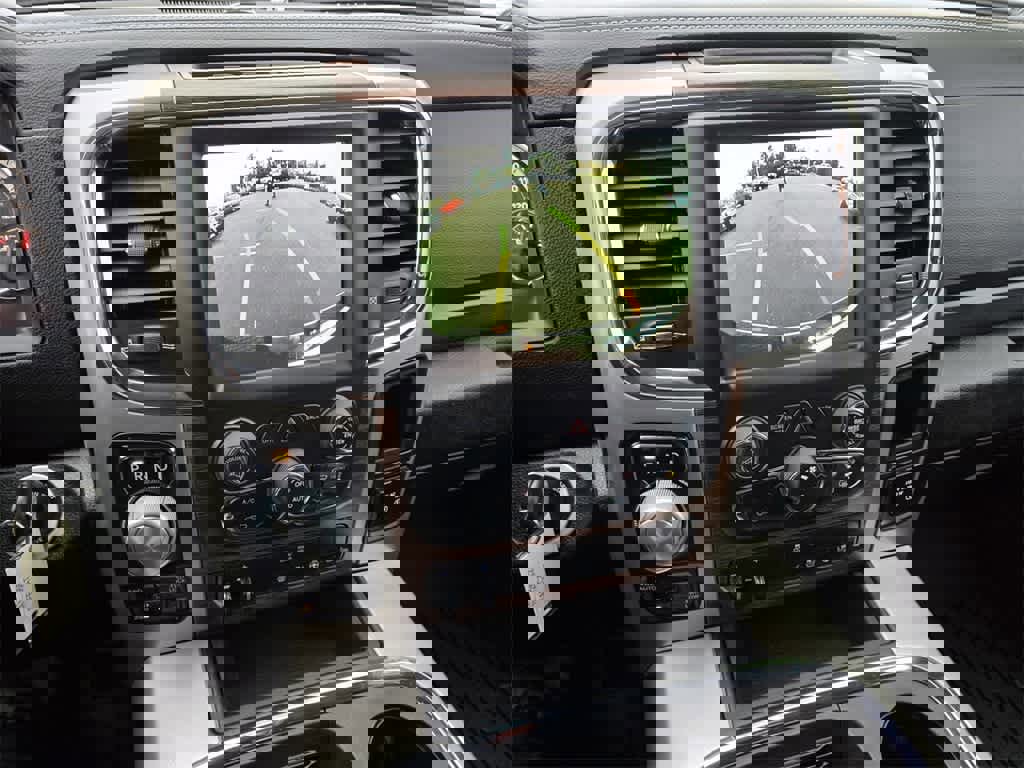 Used 2019 RAM 1500 Laramie image 20