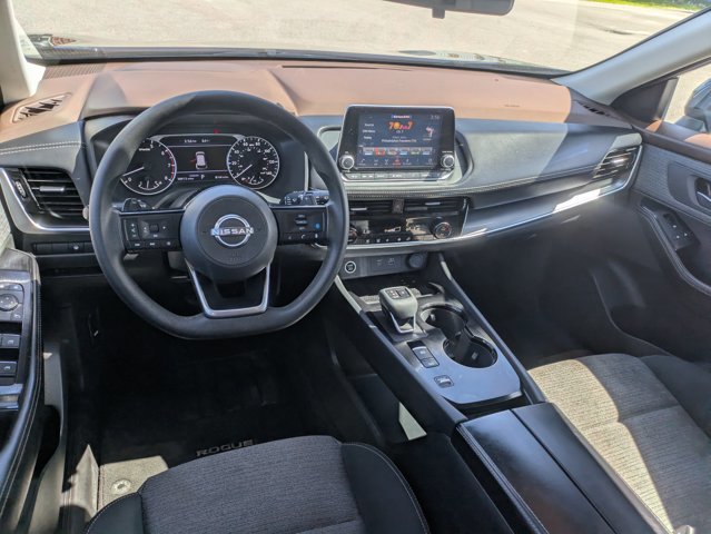 Used 2023 Nissan Rogue SV image 15