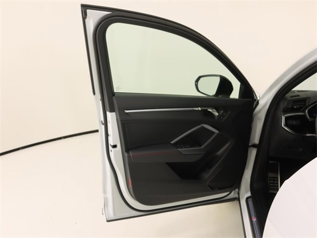 New 2025 Audi Q3 2.0T Premium Plus image 10
