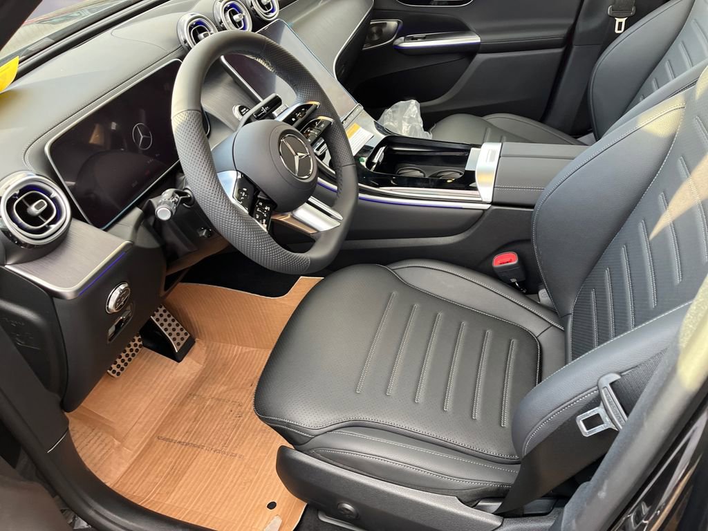 New 2026 Mercedes-Benz GLC 300 4MATIC image 6
