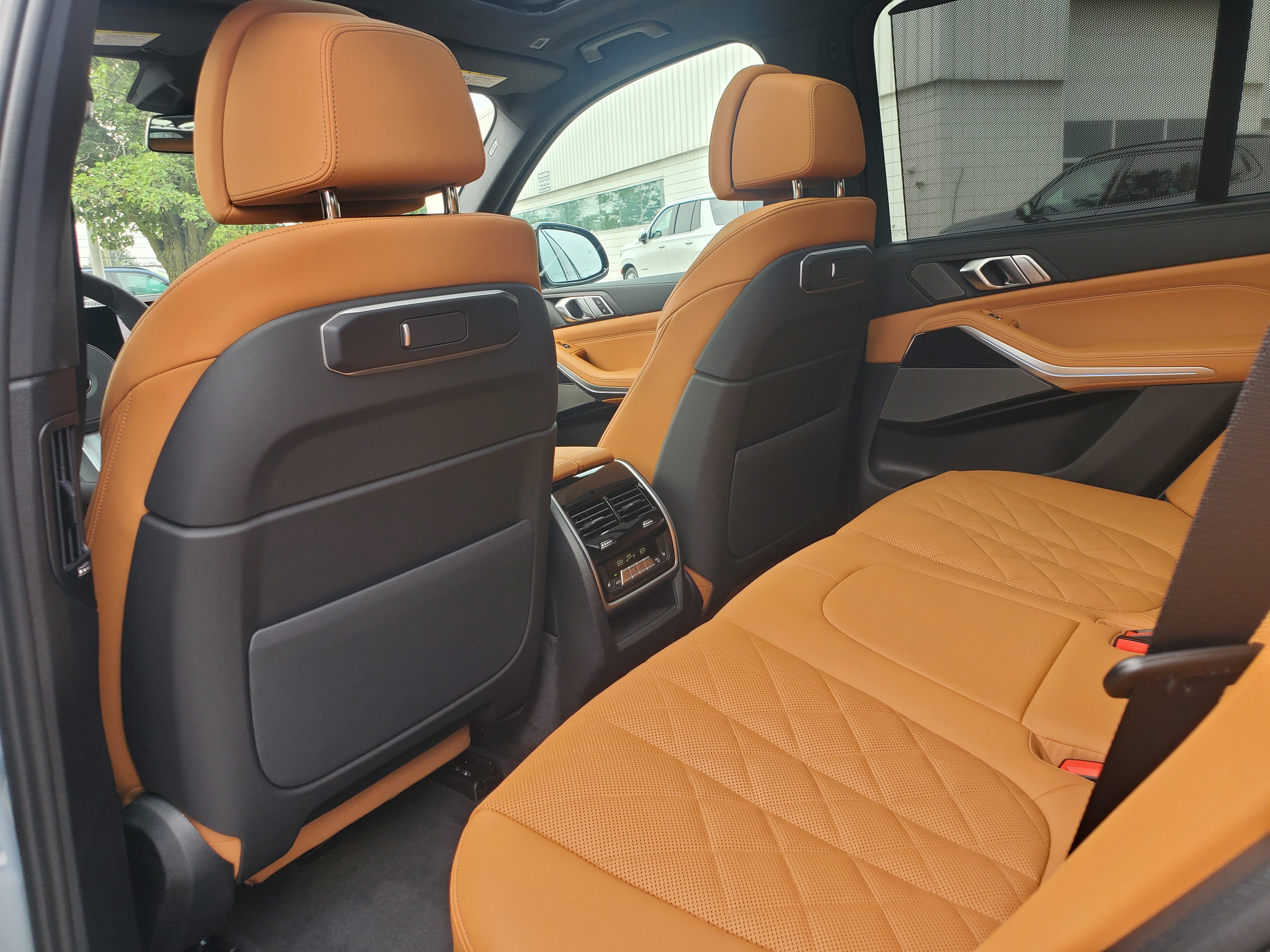 New 2026 BMW X5 xDrive40i w/ M Sport Package AWD/4WD image 33