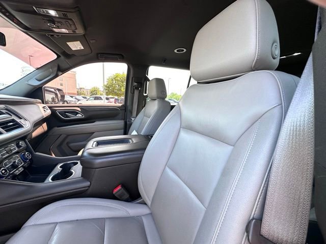 Used 2022 Chevrolet Tahoe Z71 w/ Z71 Off-Road Package AWD/4WD image 24