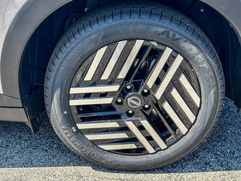 New 2026 Nissan Leaf SV+ w/ Floor Mat Package (SV+) FWD image 12