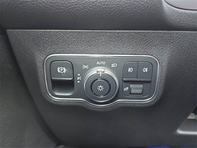 New 2026 Mercedes-Benz GLB 250 4MATIC image 20