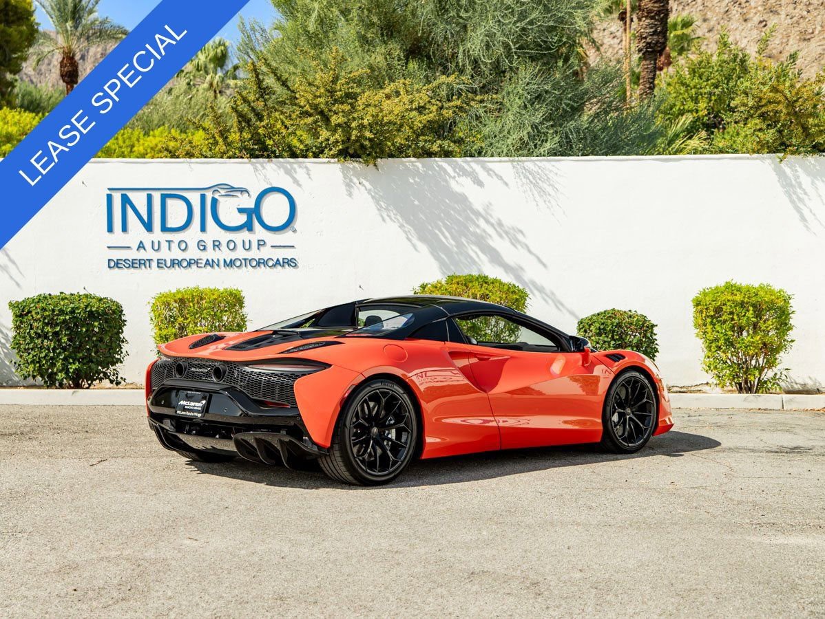 Used 2025 McLaren Artura Spider RWD image 6