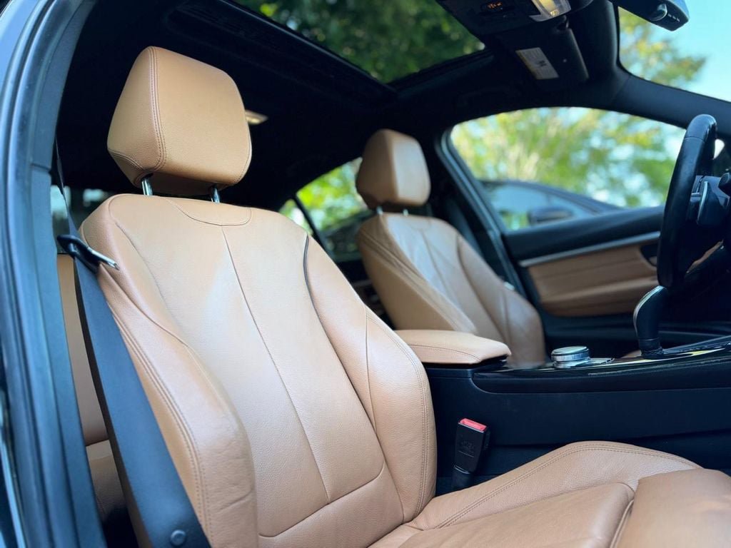 Used 2018 BMW 340i xDrive Sedan w/ Premium Package AWD/4WD image 27