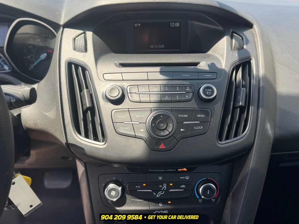 Used 2016 Ford Focus SE FWD image 13