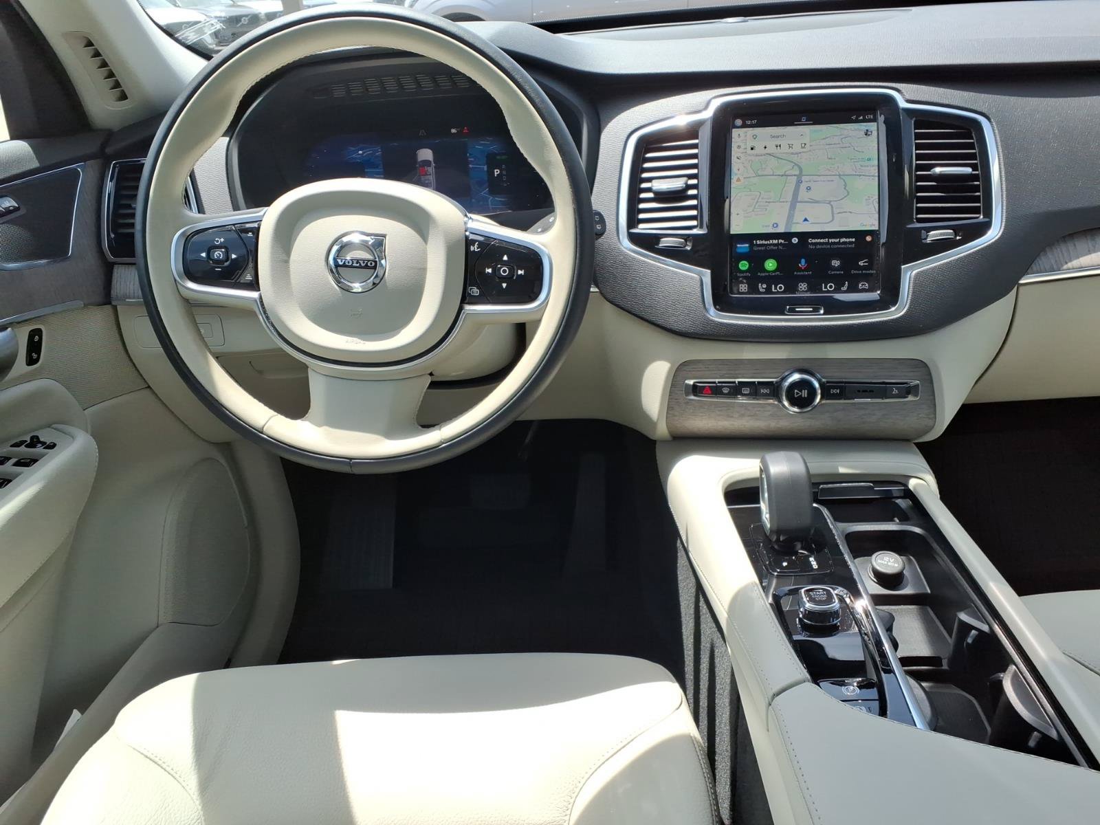 Used 2024 Volvo XC90 T8 Plus w/ Protection Package Premier AWD/4WD image 13