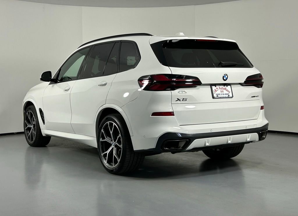 Used 2025 BMW X5 xDrive40i w/ M Sport Package AWD/4WD image 6