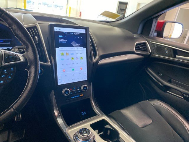 Used 2022 Ford Edge ST w/ Cargo Accessory Package AWD/4WD image 13
