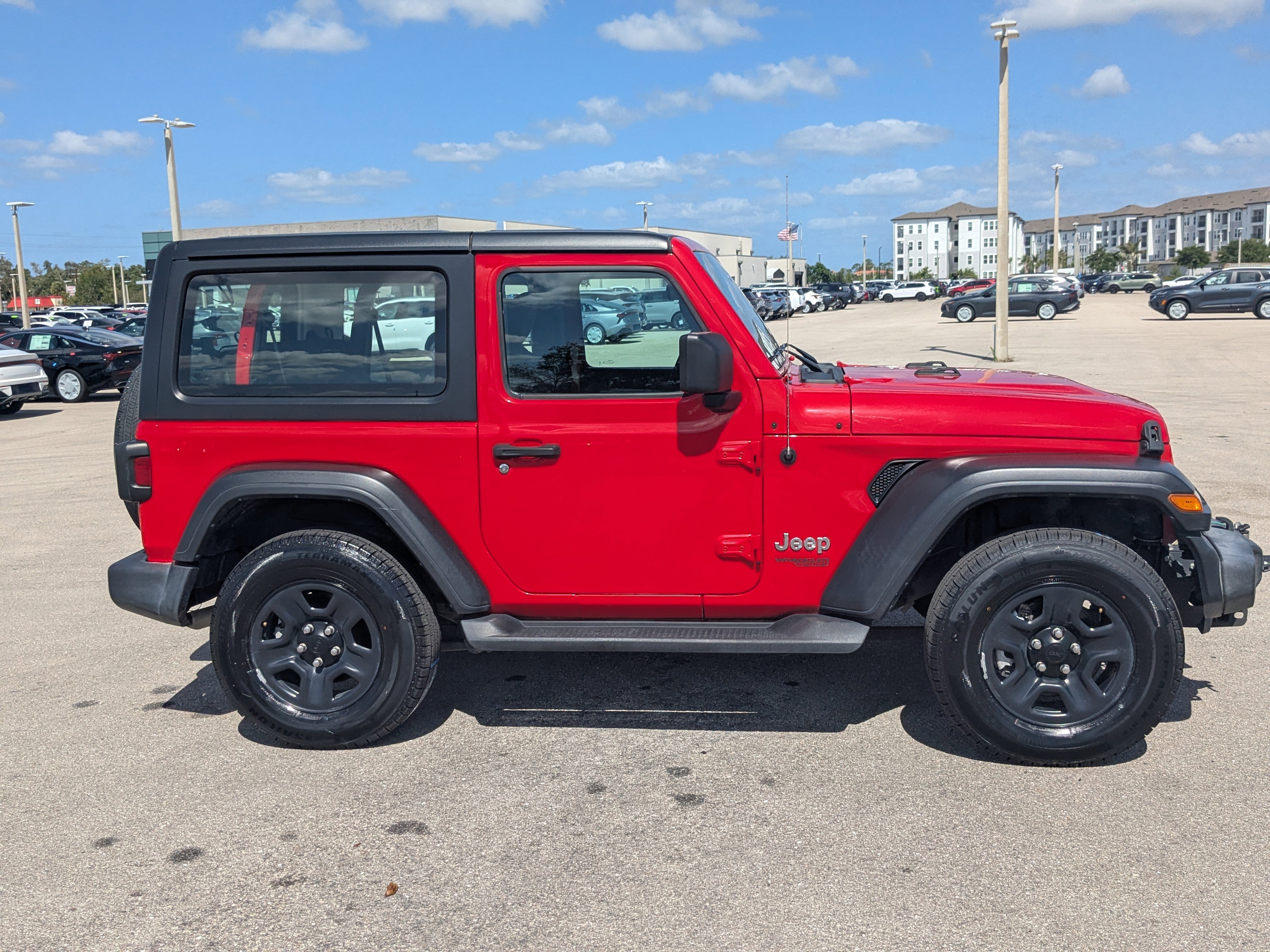 Used 2019 Jeep Wrangler Sport image 4