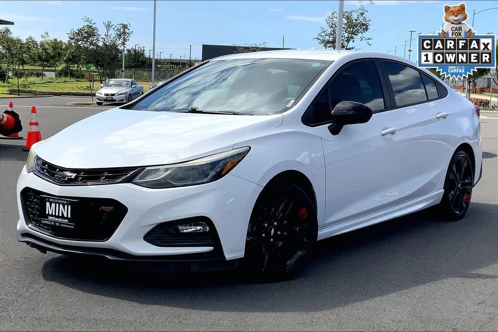 Used 2018 Chevrolet Cruze LT w/ Redline Edition image 2