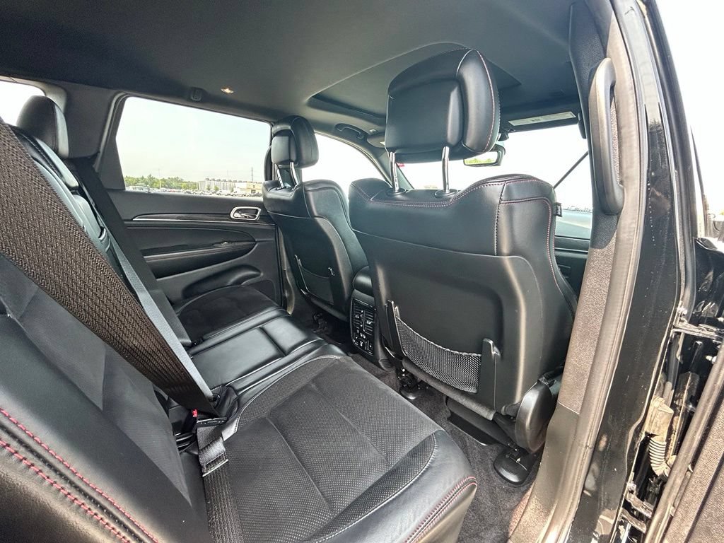 Used 2017 Jeep Grand Cherokee Trailhawk AWD/4WD image 17
