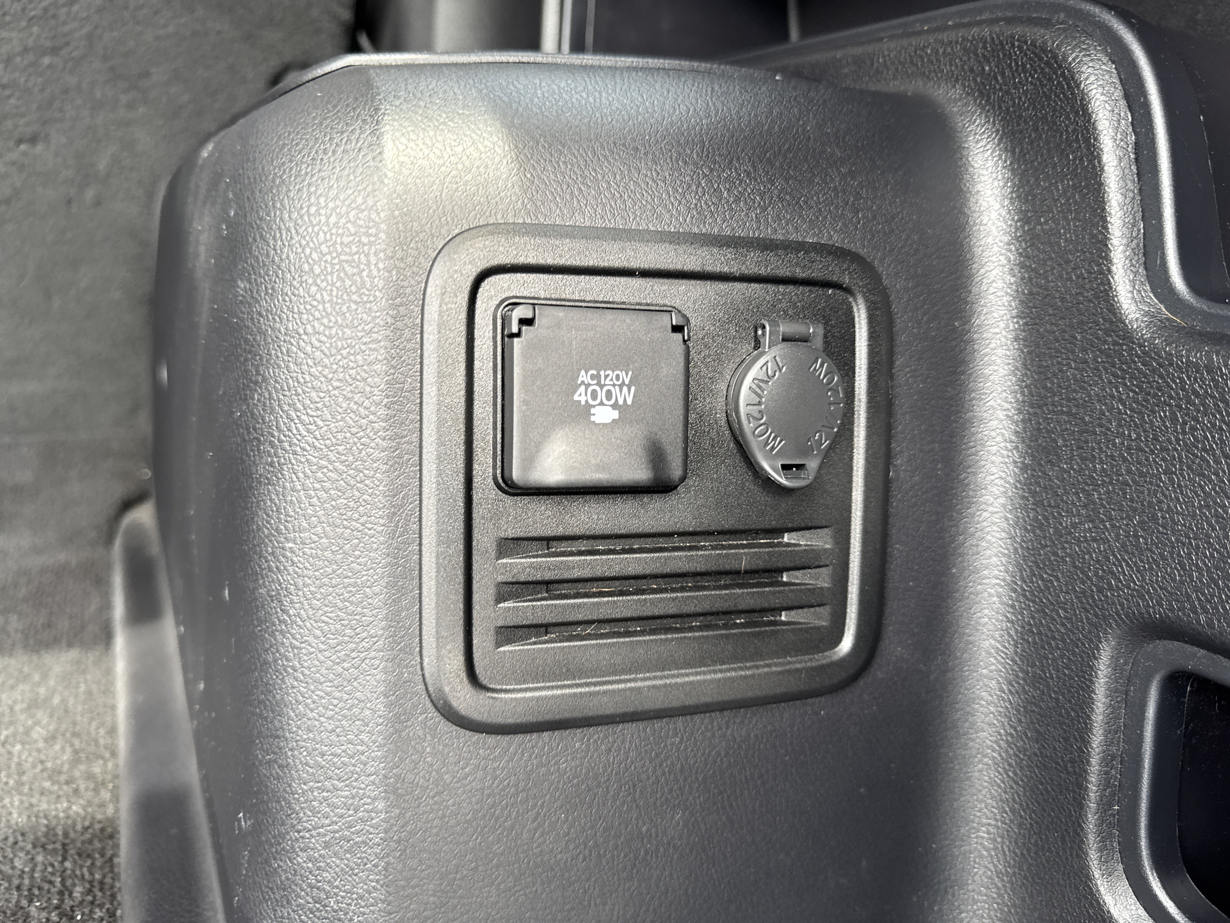Used 2020 Toyota 4Runner TRD Off-Road Premium w/ Moonroof Package AWD/4WD image 26