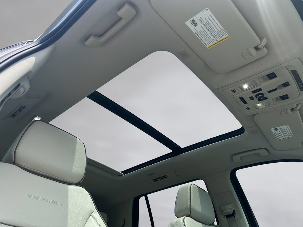 Certified 2023 GMC Yukon Denali AWD/4WD image 13