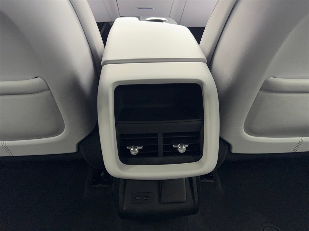 Used 2024 Cadillac Lyriq Luxury image 69