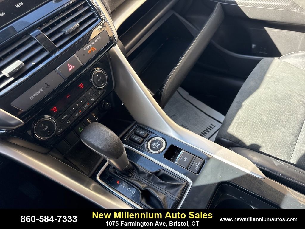 Used 2022 Mitsubishi Eclipse Cross SE image 20