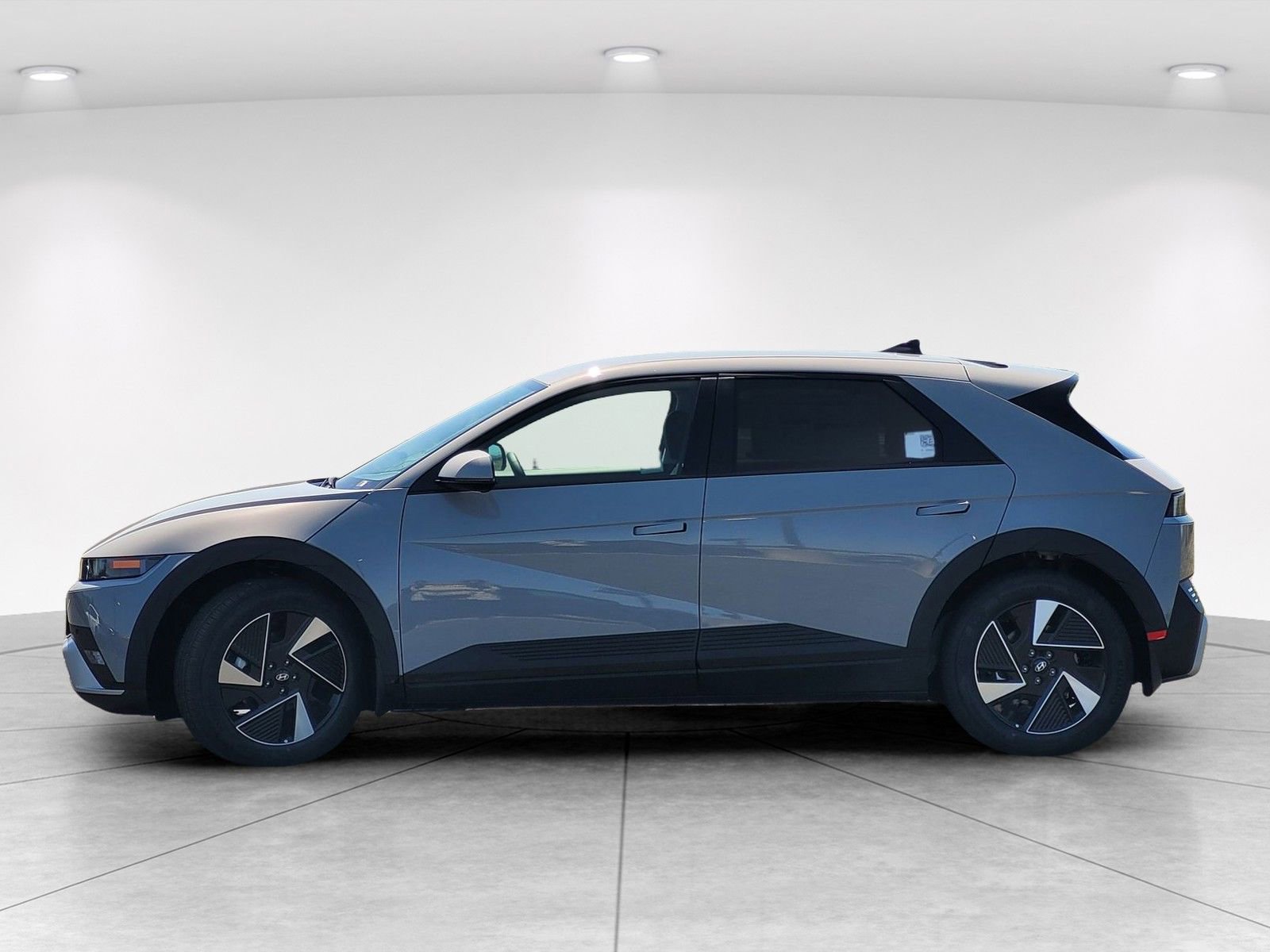 New 2026 Hyundai Ioniq 5 SEL RWD image 7