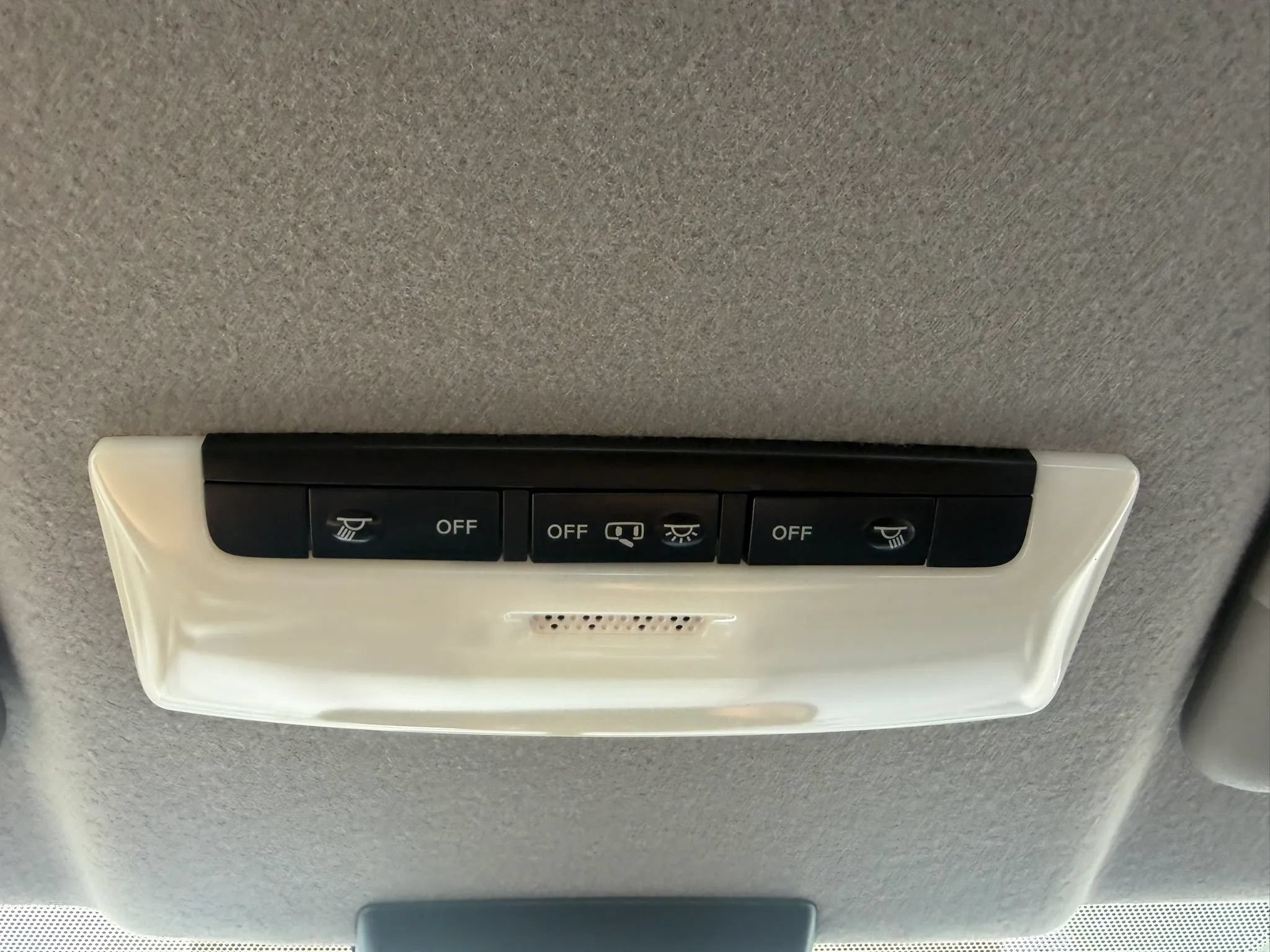 Used 2024 Nissan Kicks S FWD image 22