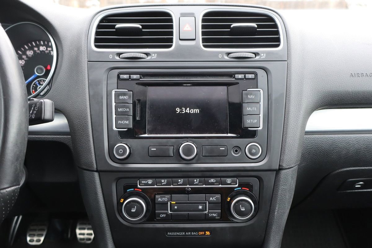 Used 2013 Volkswagen Golf R 2-Door image 32