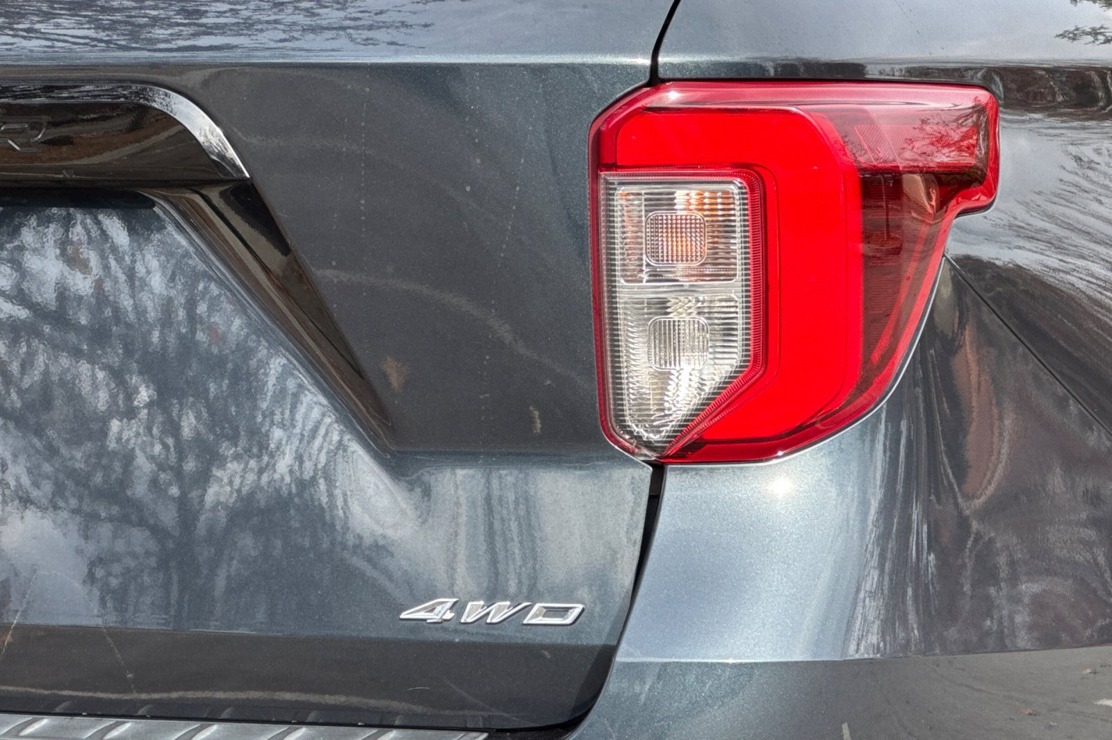 Certified 2022 Ford Explorer ST-Line w/ Class IV Trailer Tow Package image 30