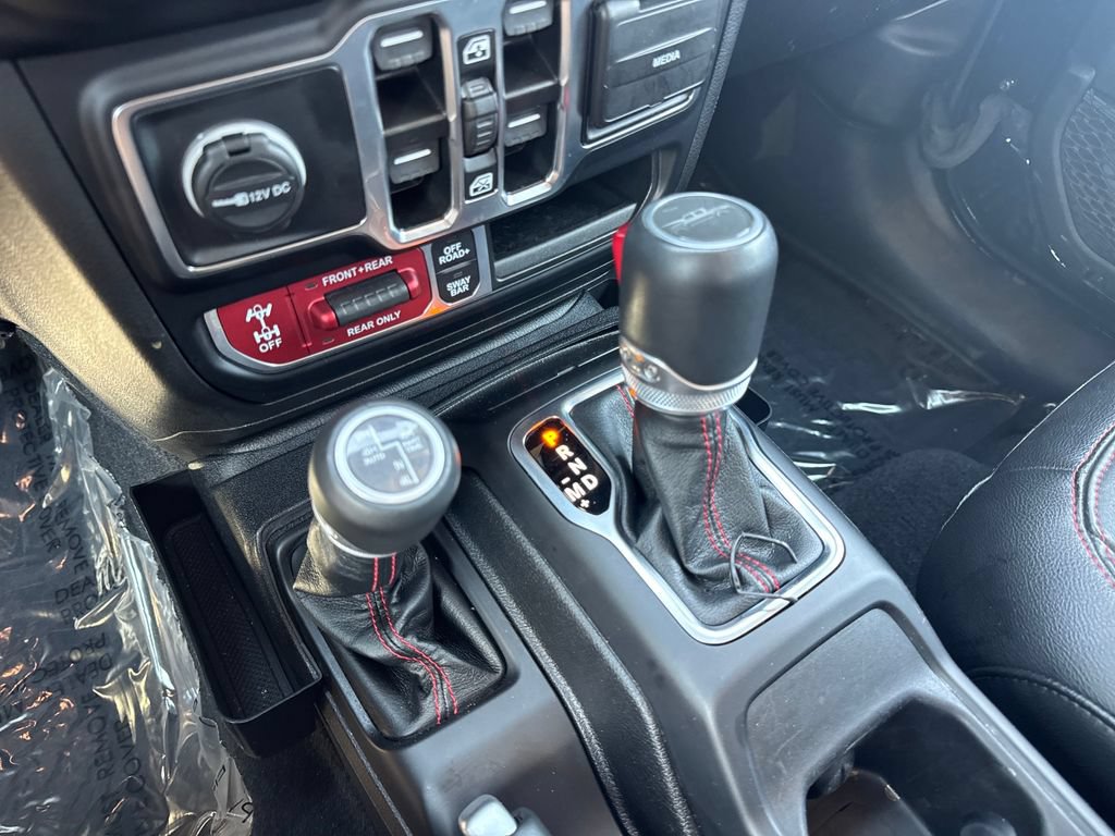 Used 2023 Jeep Gladiator Rubicon w/ LED Lighting Group AWD/4WD image 23