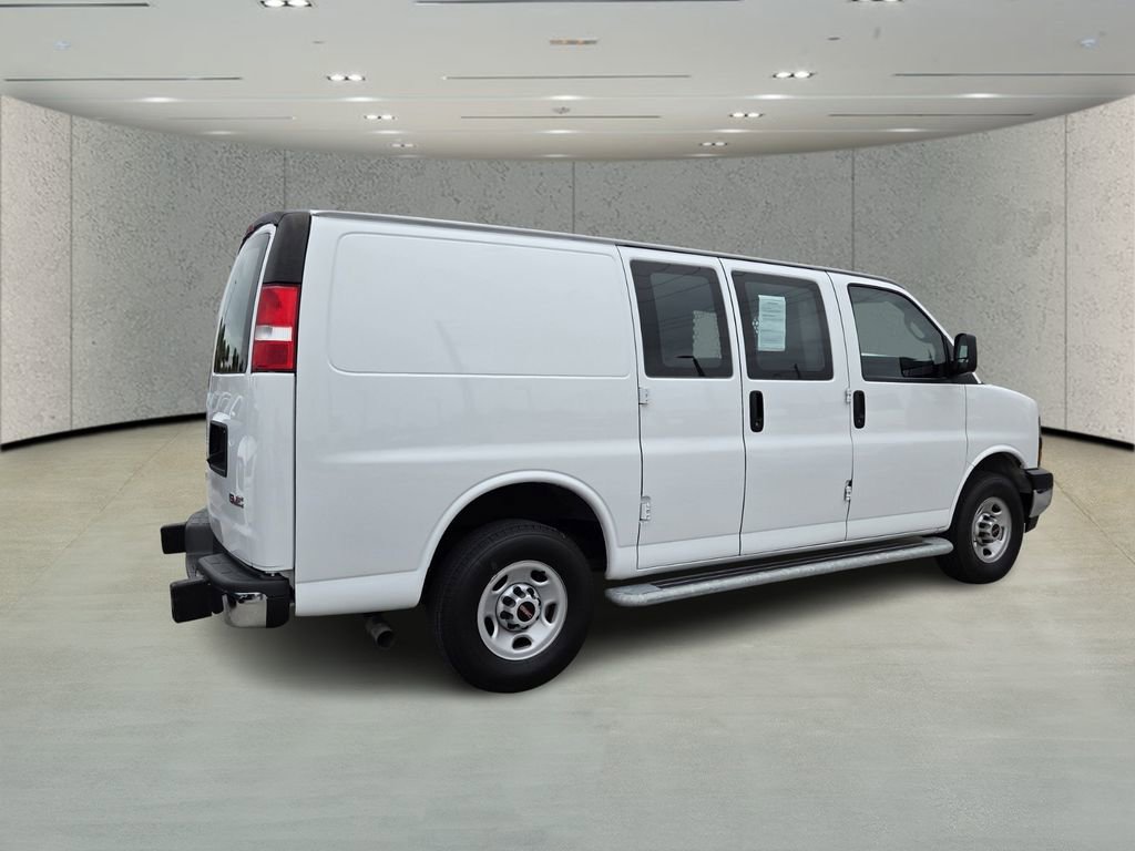 Used 2024 GMC Savana 2500 w/ Driver Convenience Package image 3