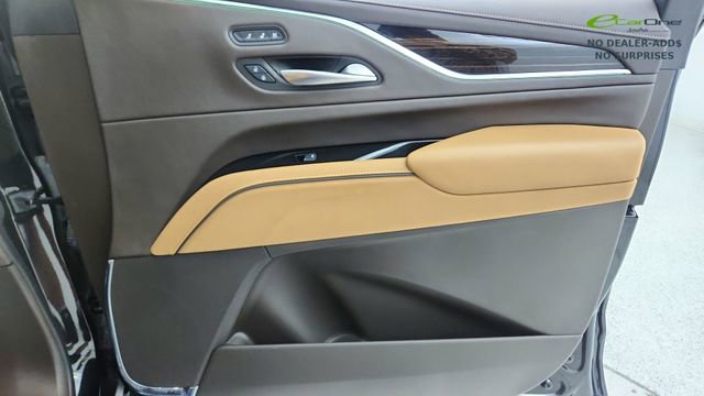 Used 2023 Cadillac Escalade ESV Premium Luxury image 24