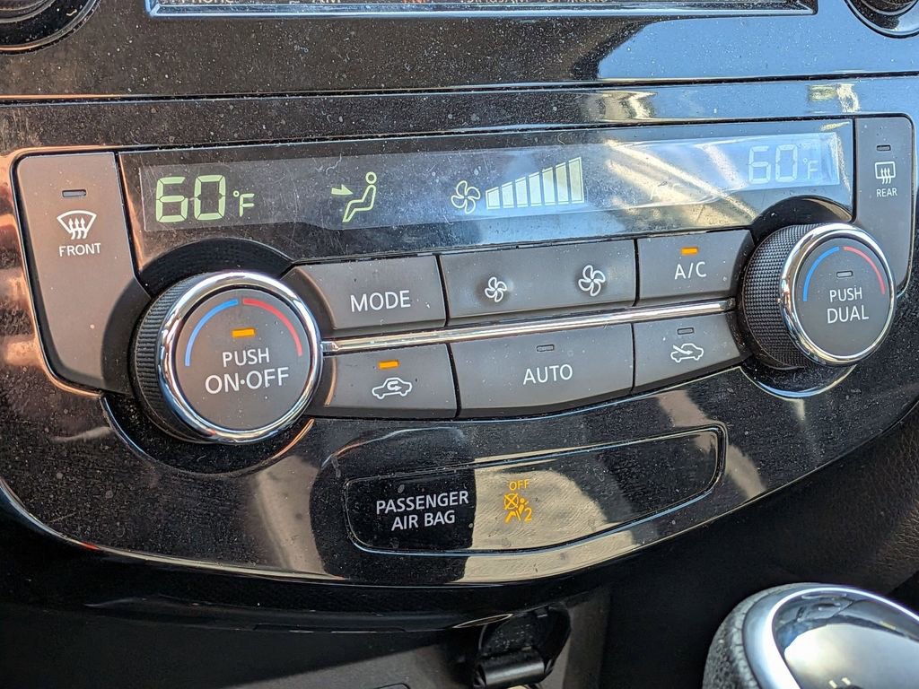 Used 2021 Nissan Rogue Sport SV AWD/4WD image 17