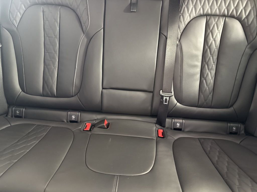 New 2026 BMW X5 M60i AWD/4WD image 17
