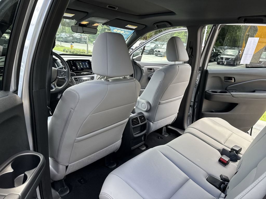 Used 2023 Honda Passport EX-L image 34