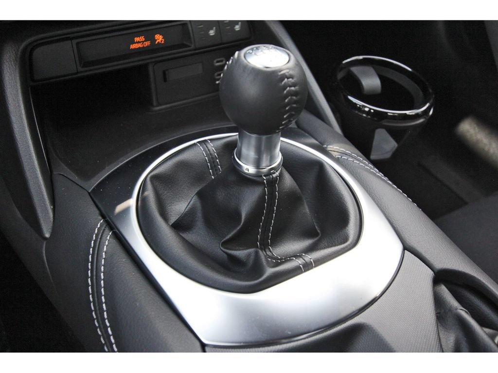 New 2026 MAZDA MX-5 Miata Club w/ Interior Package RWD image 23