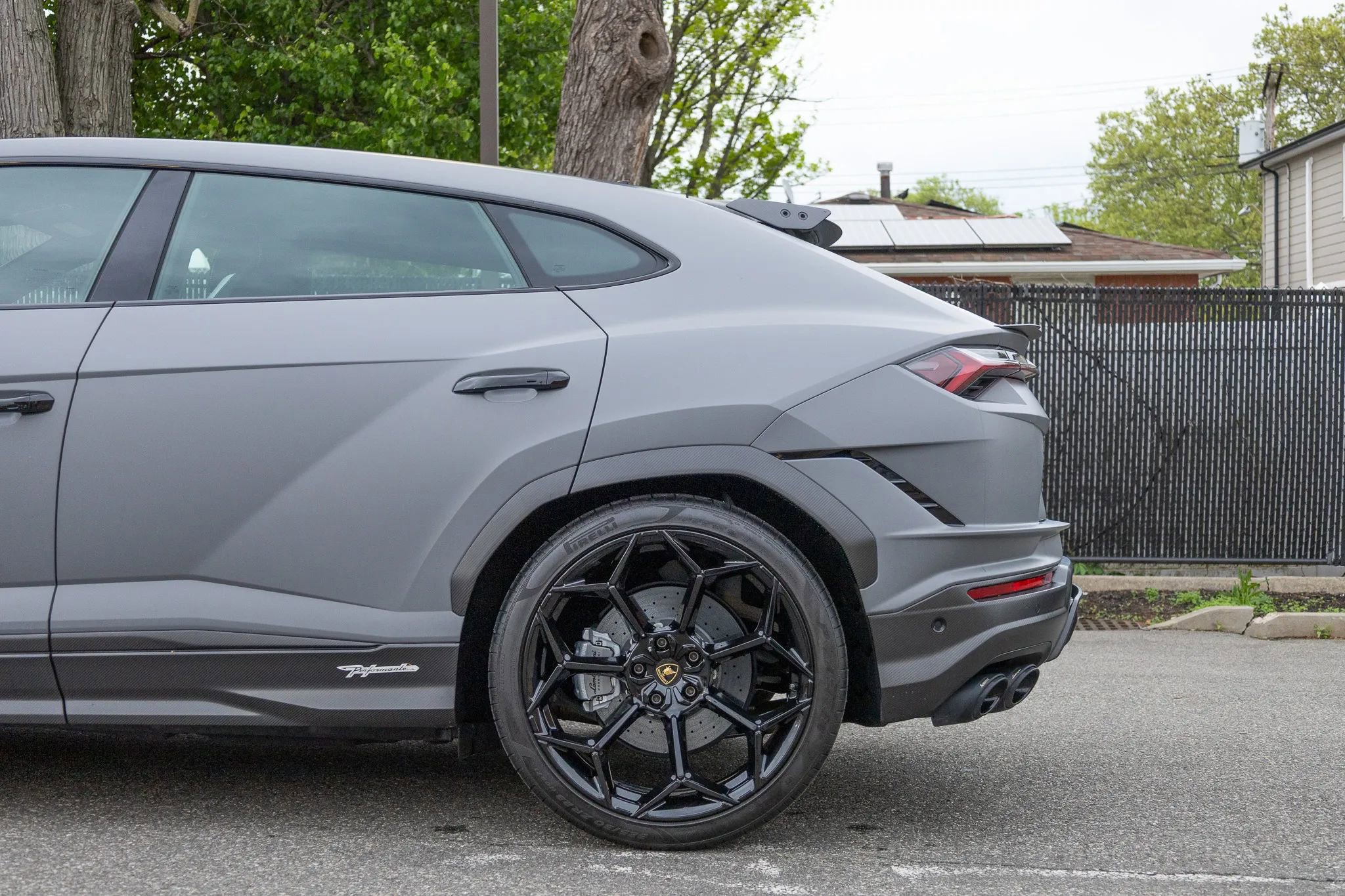 Used 2024 Lamborghini Urus Performante AWD/4WD image 23
