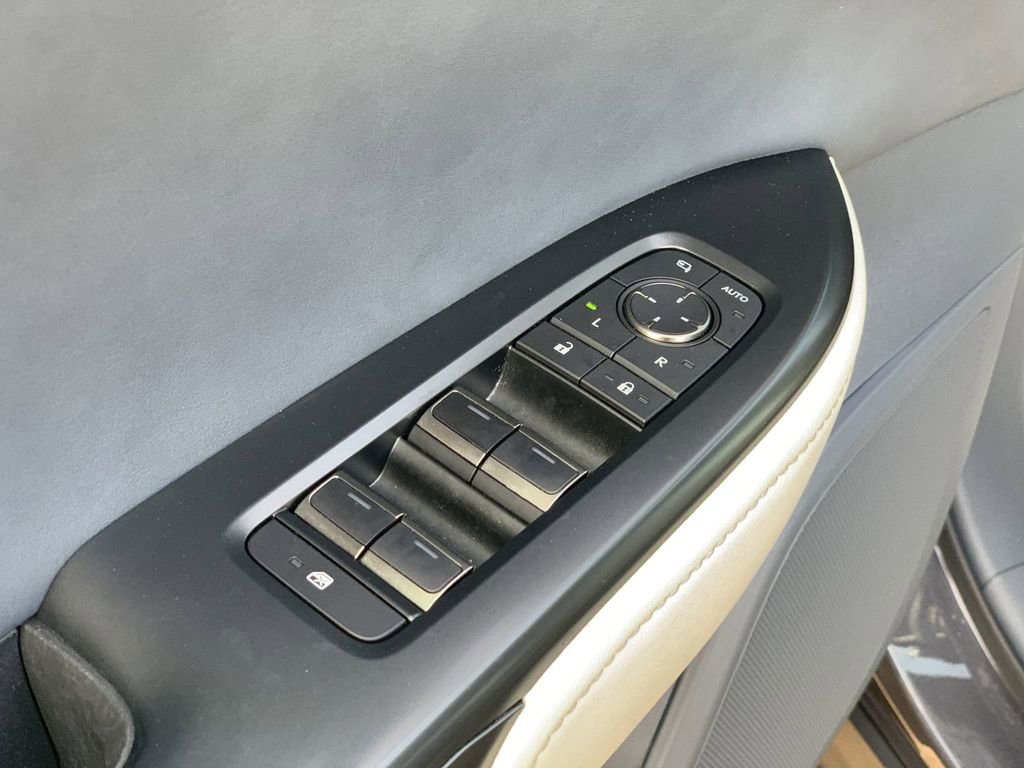Used 2023 Lexus RZ 450e Premium w/ Technology Package image 21