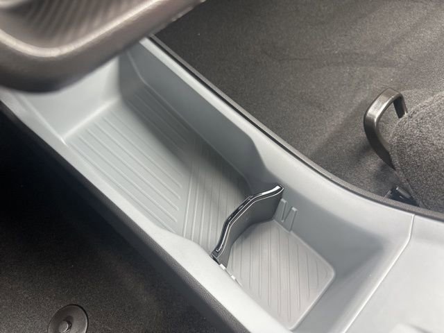 New 2027 Chevrolet Bolt LT w/ Comfort Package FWD image 25