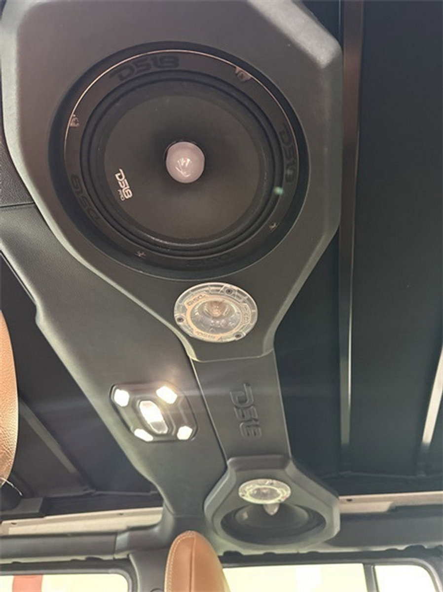 Used 2021 Jeep Wrangler Unlimited Rubicon w/ Trailer Tow Package image 23