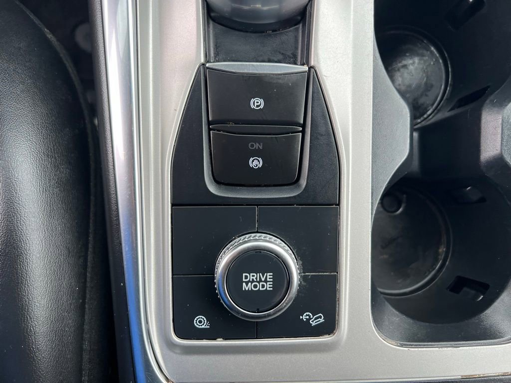 Used 2023 Ford Explorer XLT w/ Equipment Group 202A image 38