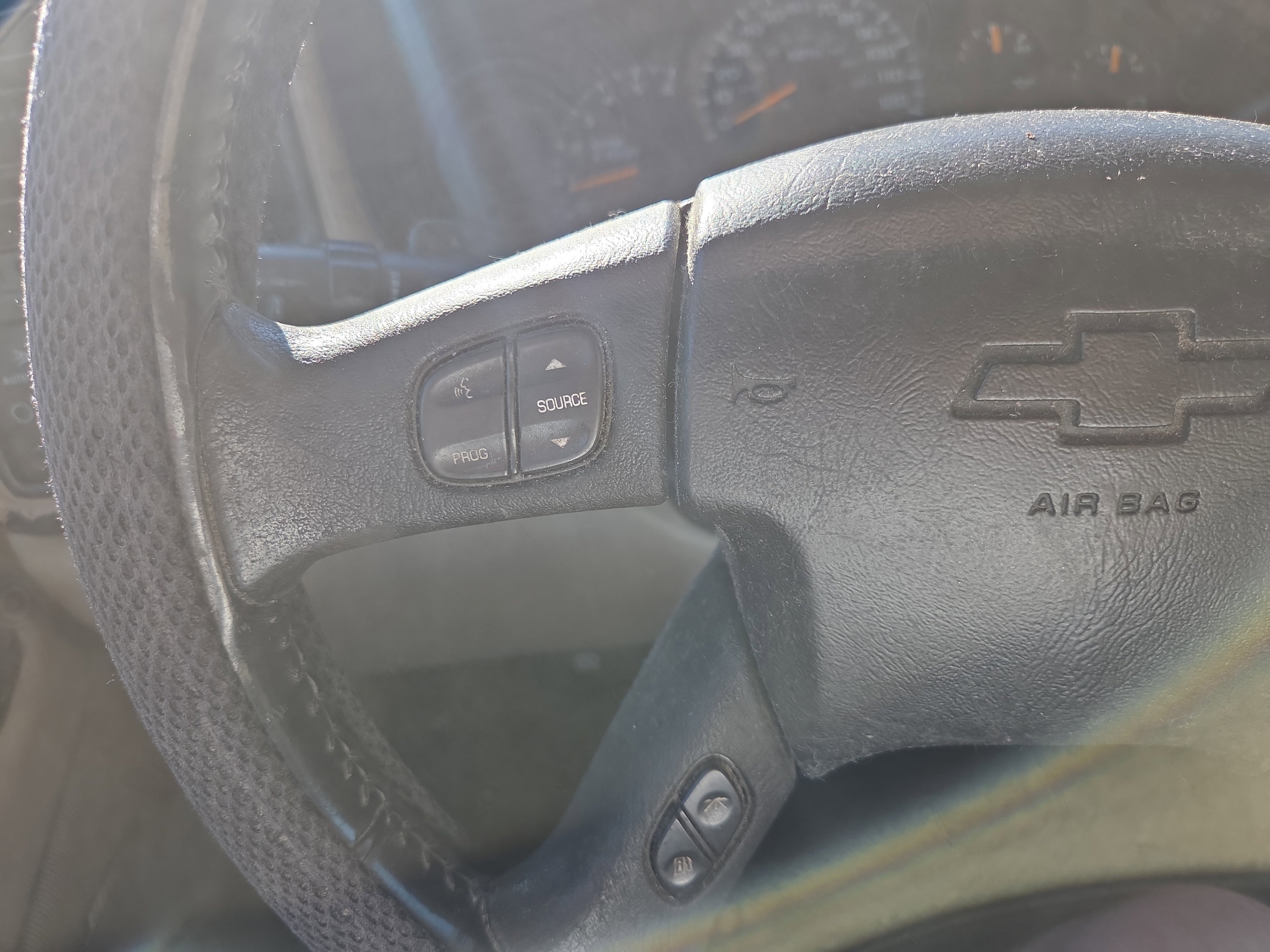Used 2005 Chevrolet Suburban LT w/ Preferred Equipment Group RWD image 16