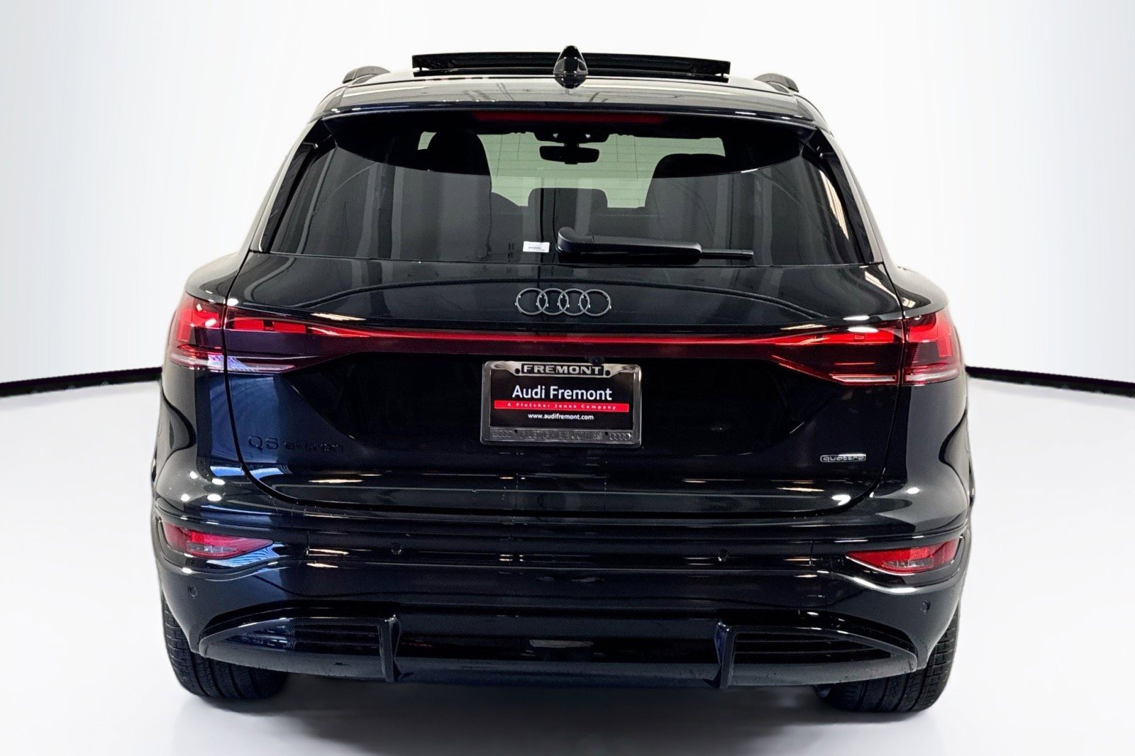 New 2027 Audi Q6 e-tron Premium Plus image 6