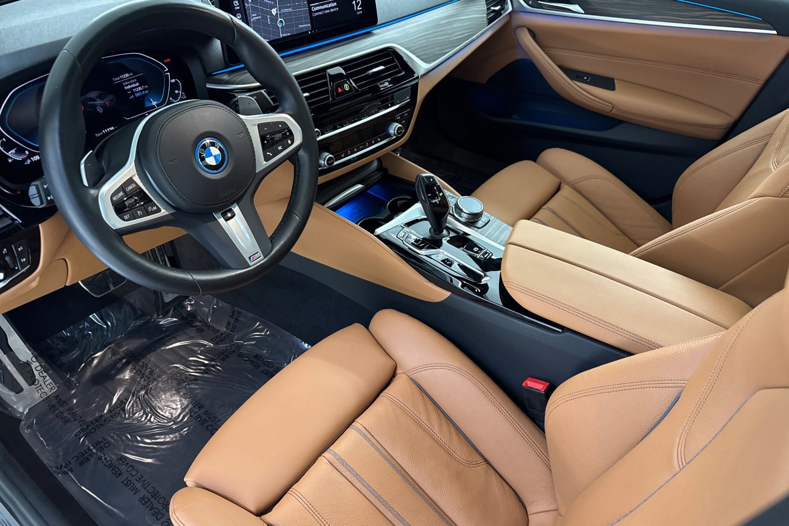 Certified 2023 BMW 530e w/ M Sport Package RWD image 4