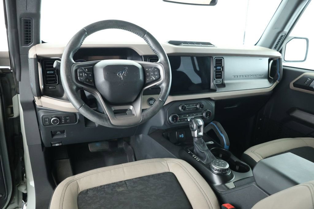 Used 2022 Ford Bronco Wildtrak image 9