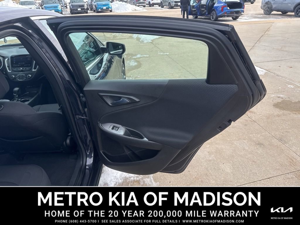 Used 2023 Chevrolet Malibu LT image 31