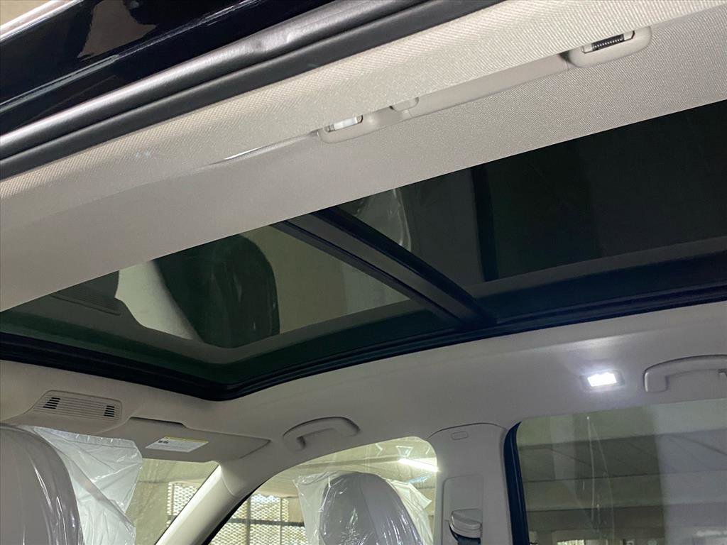 New 2026 Volkswagen Atlas SE image 12