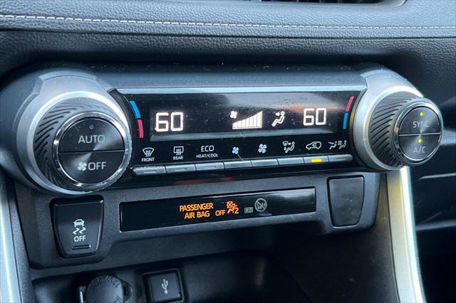 Certified 2021 Toyota RAV4 LE AWD/4WD image 22