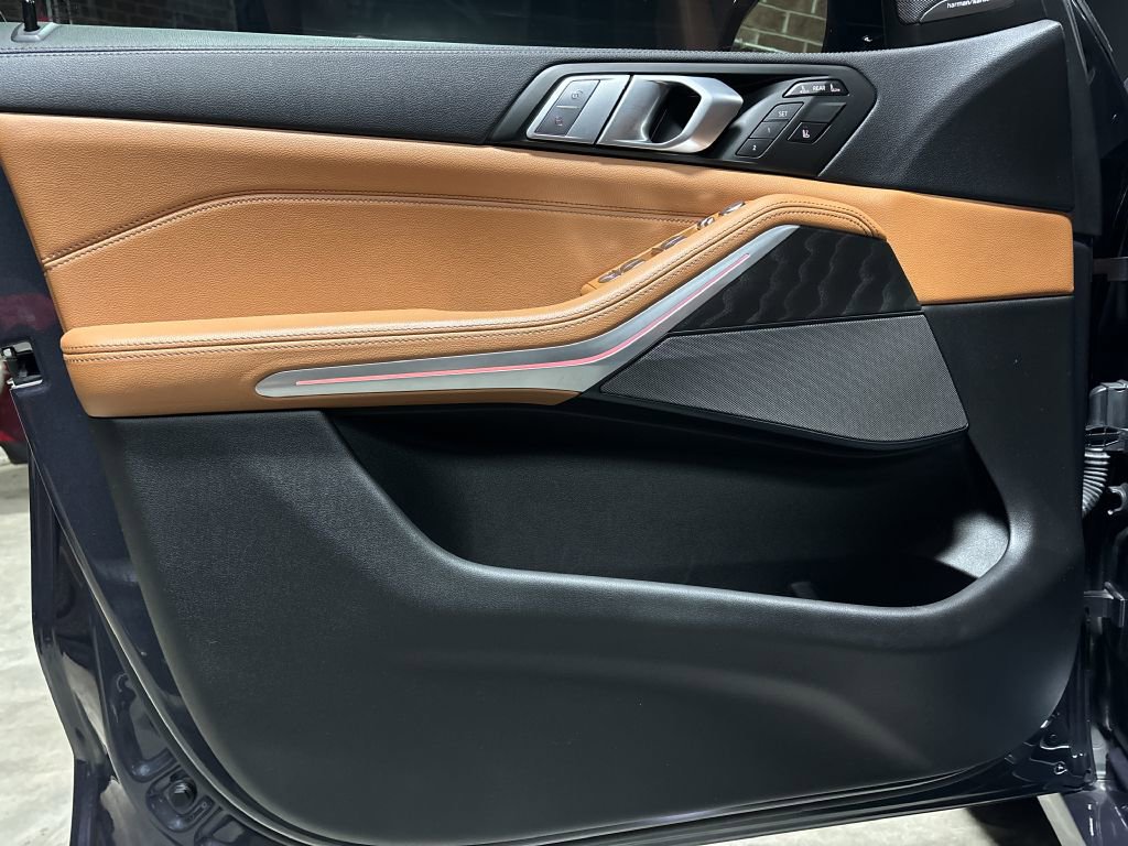 Used 2021 BMW X7 xDrive40i w/ Premium Package image 48