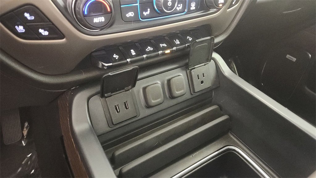 Used 2017 GMC Sierra 2500 Denali w/ Suspension Package, Off-Road image 17