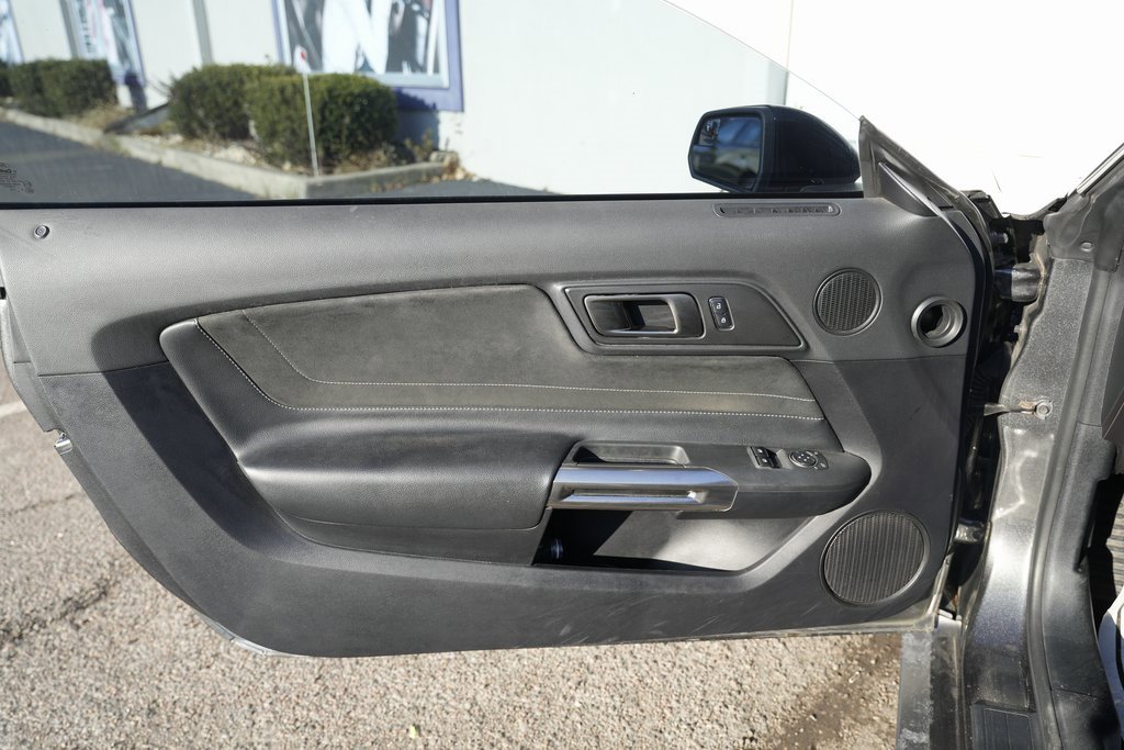 Used 2017 Ford Mustang Shelby GT350 image 42